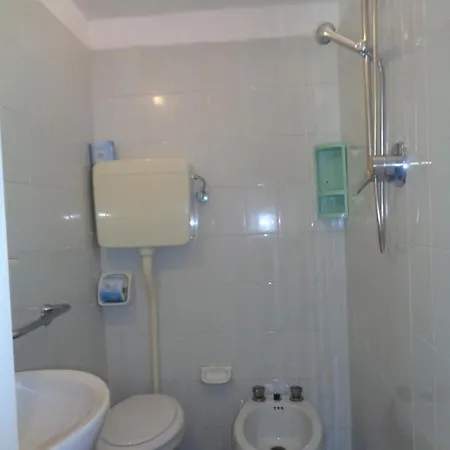 Lariana Hotel