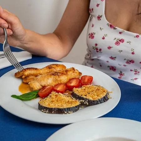 Lariana Ξενοδοχείο