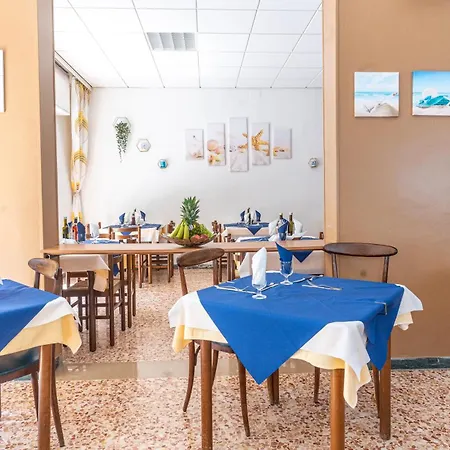 Lariana Hotel Rivazzurra Di Rimini