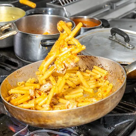 Lariana Ξενοδοχείο 2*