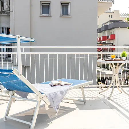 Lariana 2* Rivazzurra Di Rimini