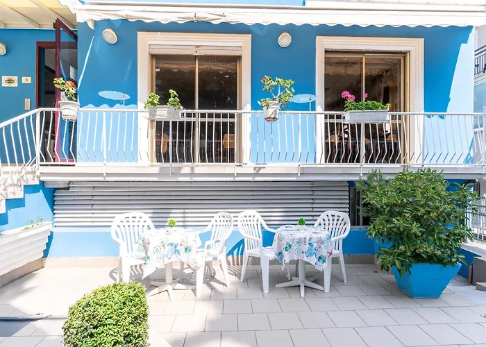 Hotel Lariana 2*
